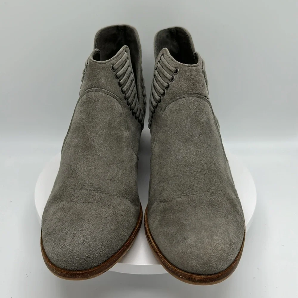 VINCE CAMUTO “Pevista” Suede Booties, Size 6.5